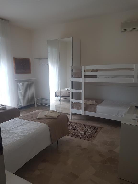 Ai Due Vecchi Ulivi Bed and Breakfast Garlate Εξωτερικό φωτογραφία